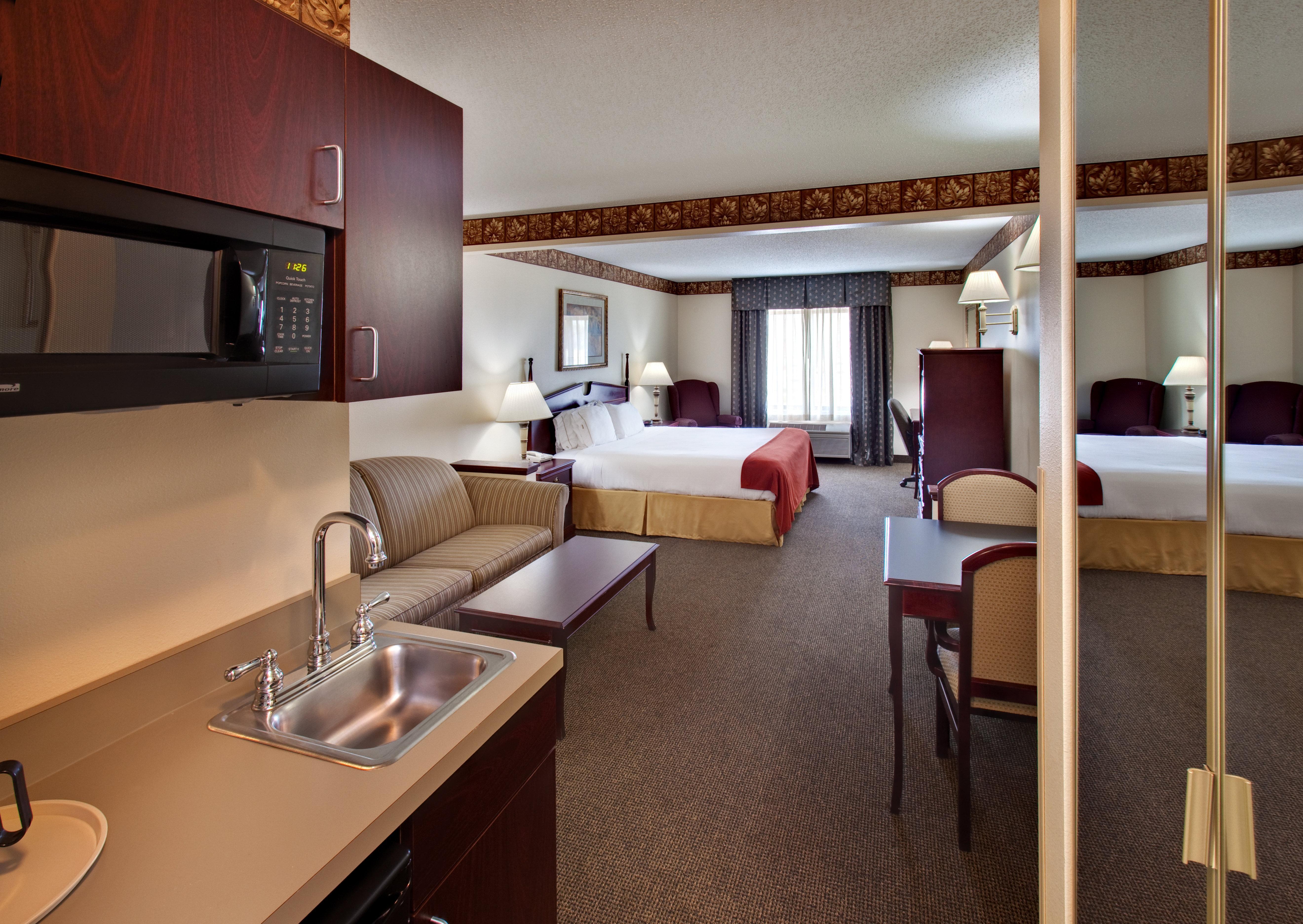 Best Western Watertown Inn & Suites Exterior foto