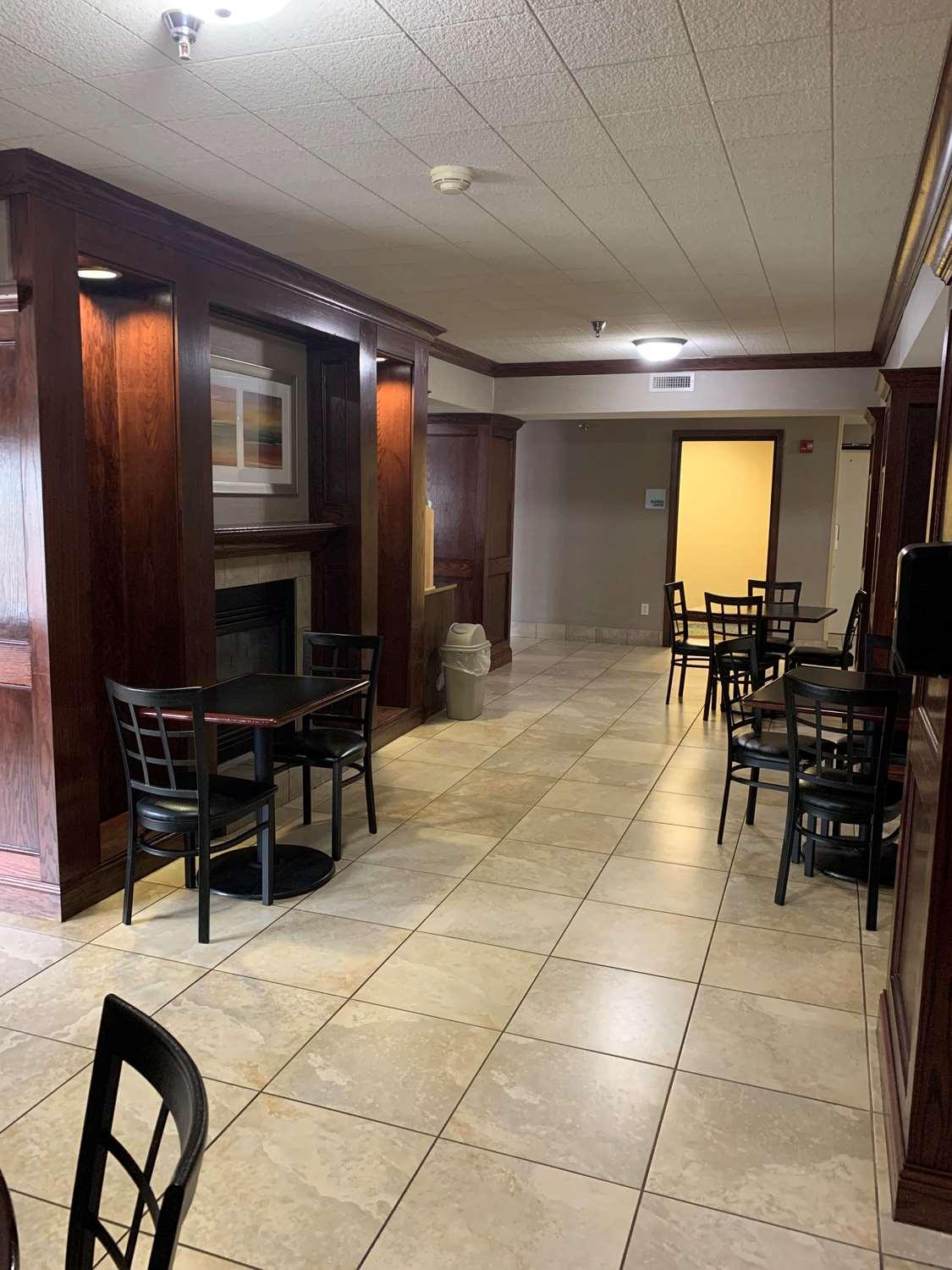 Best Western Watertown Inn & Suites Exterior foto